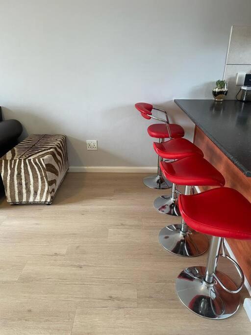 Apartment Mini Suits